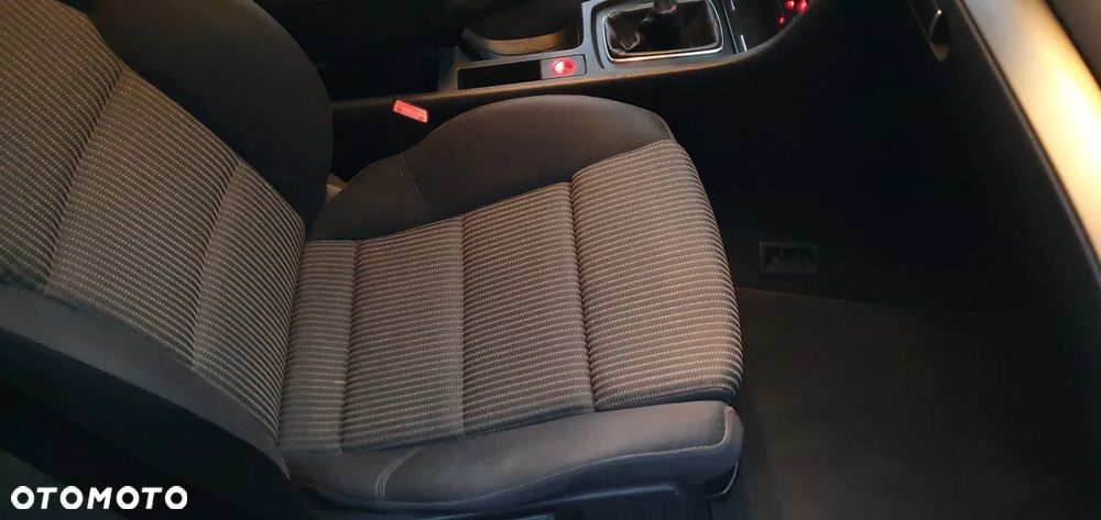 Audi A4 Avant 2.0 TDI DPF - 33