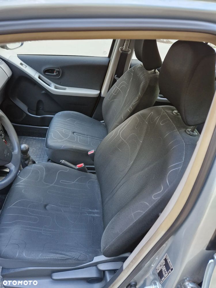 Toyota Yaris 1.0 Terra - 5