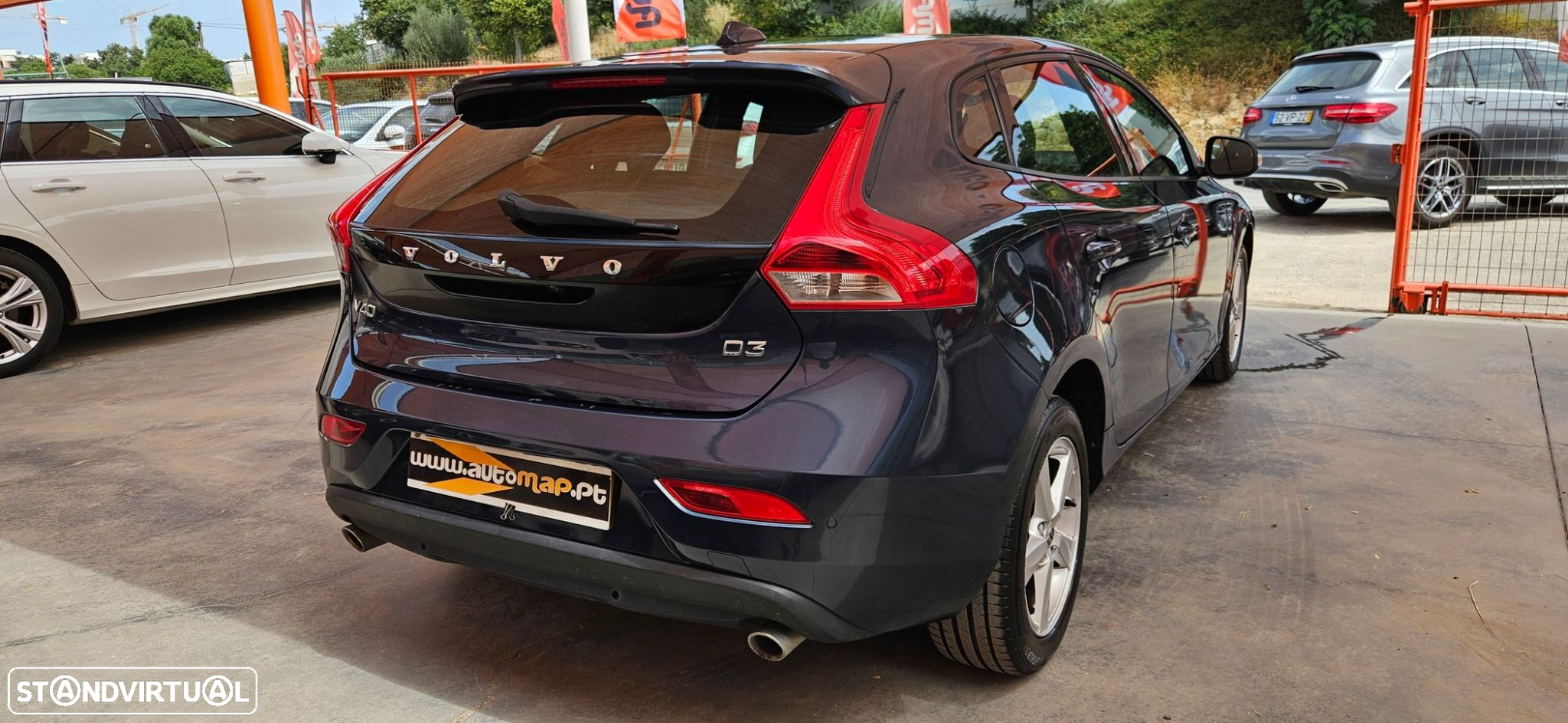 Volvo V40 2.0 D3 Momentum - 11