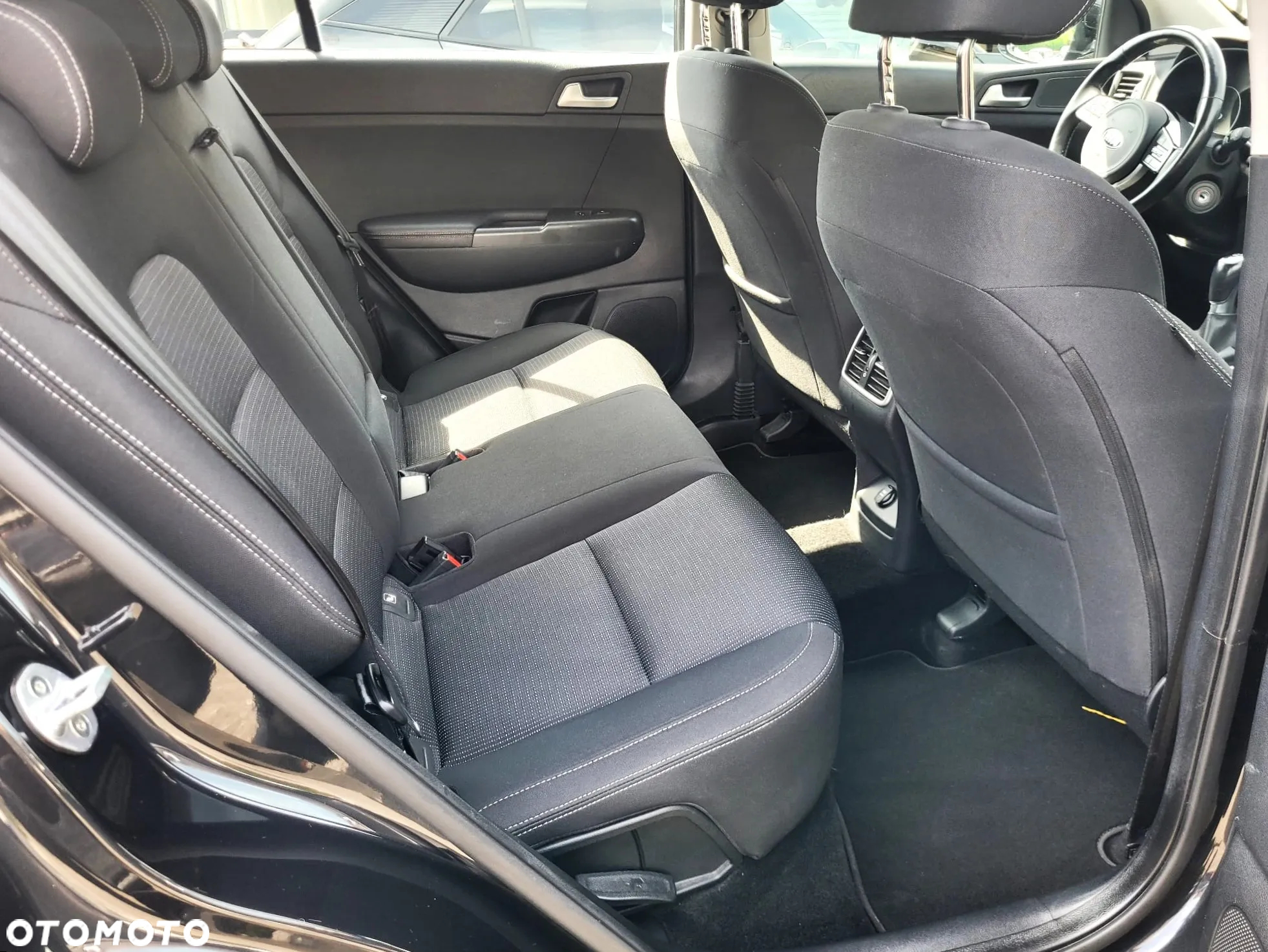 Kia Sportage 1.6 GDI Black Edition 2WD - 27