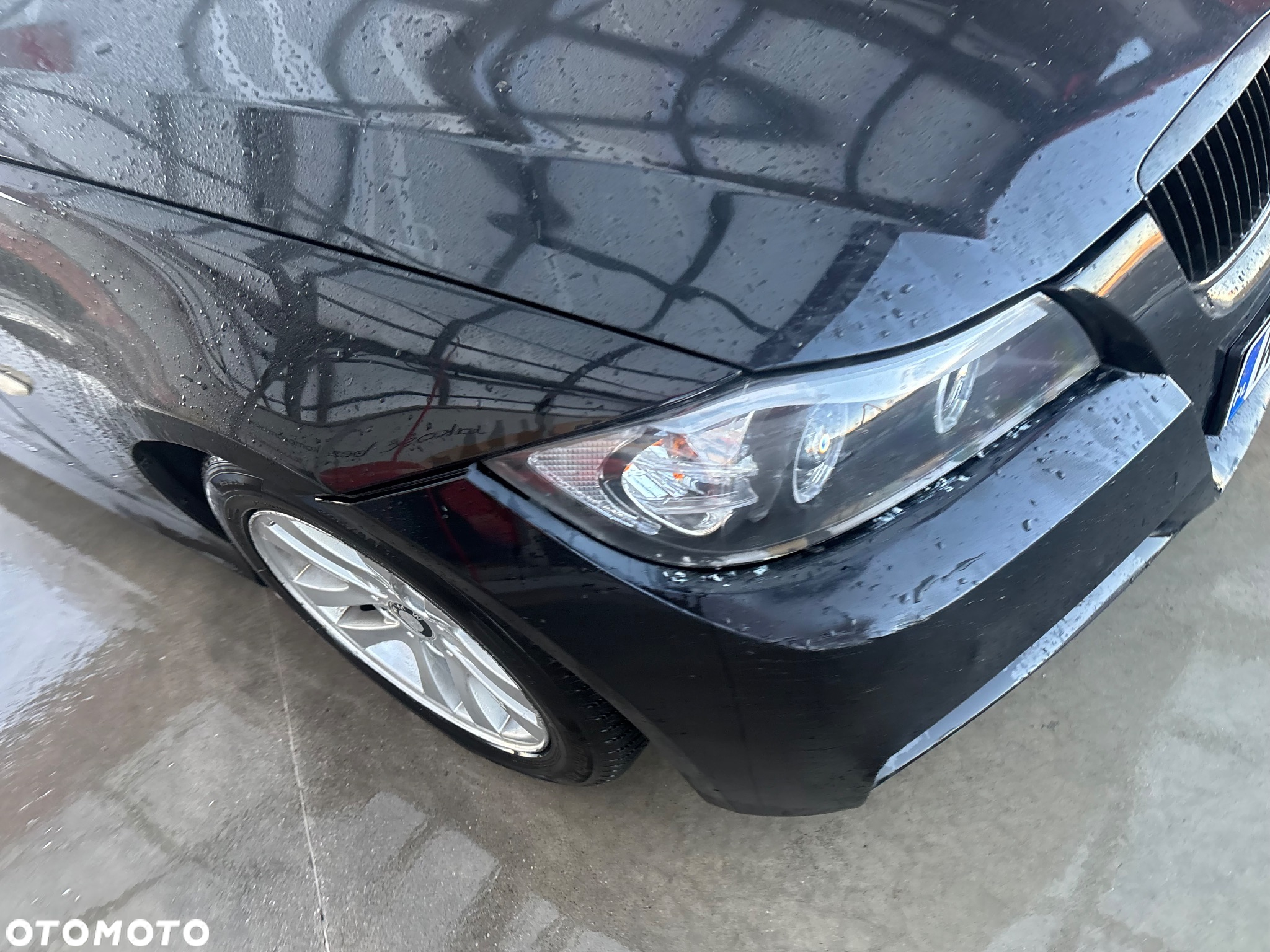 BMW Seria 3 318i Touring - 34