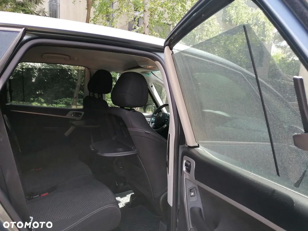 Citroën C4 Picasso - 25
