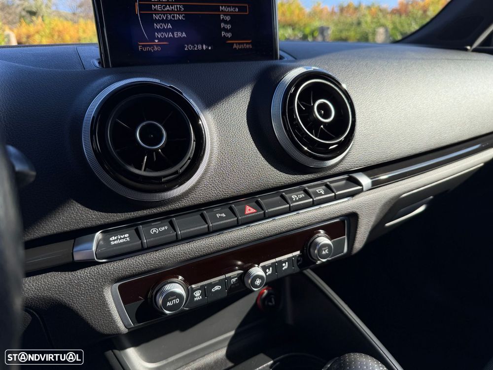 Audi A3 Sportback 1.6 TDI S-line S tronic - 32