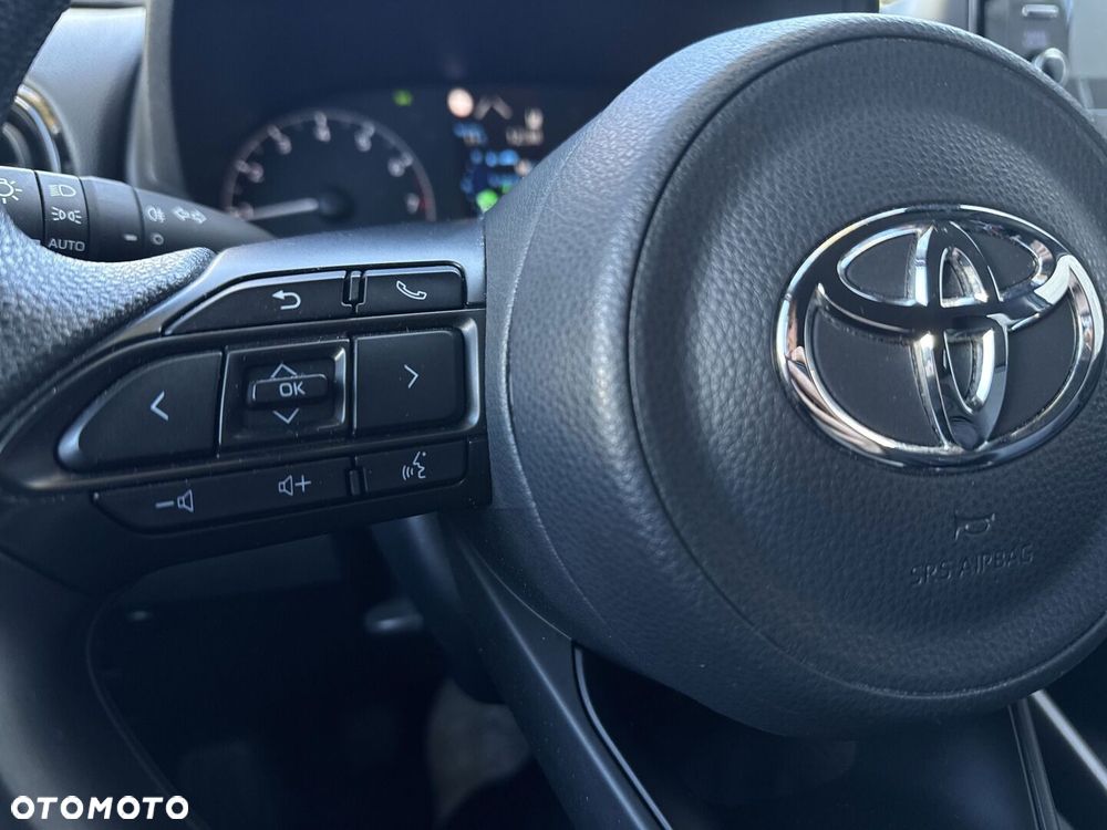 Toyota Yaris - 25