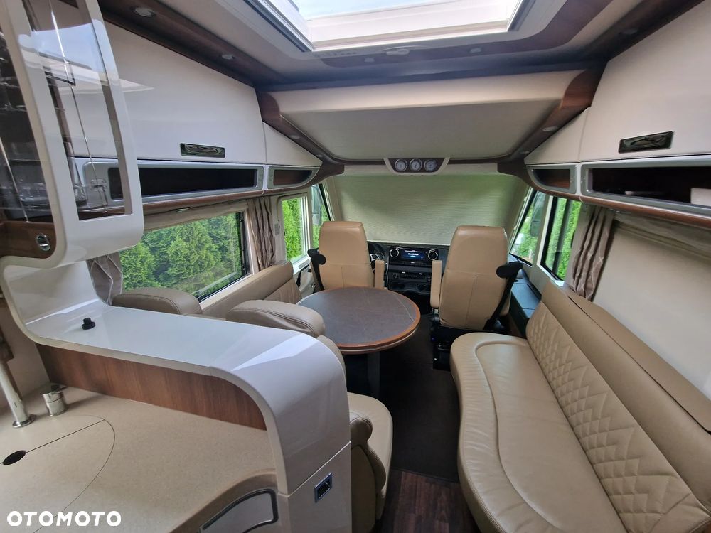 Carthago Chic E-line 64 XL QB - 14