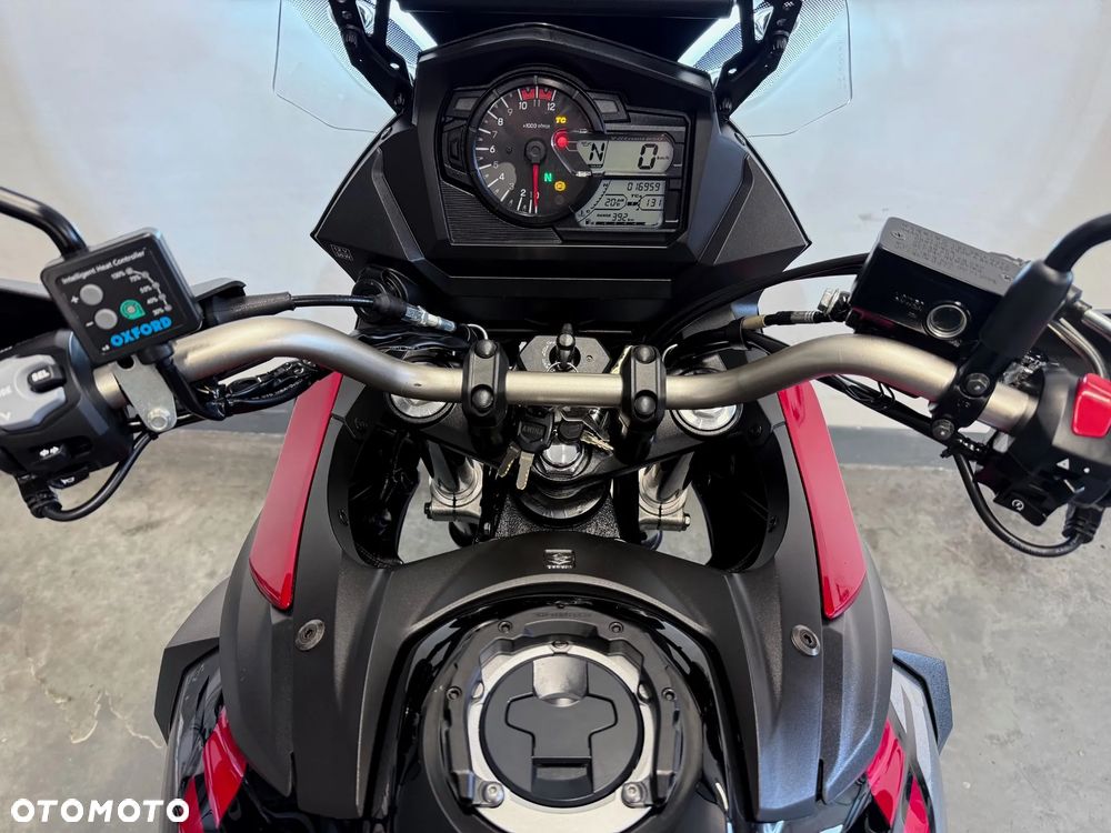 Suzuki V-STROM - 9