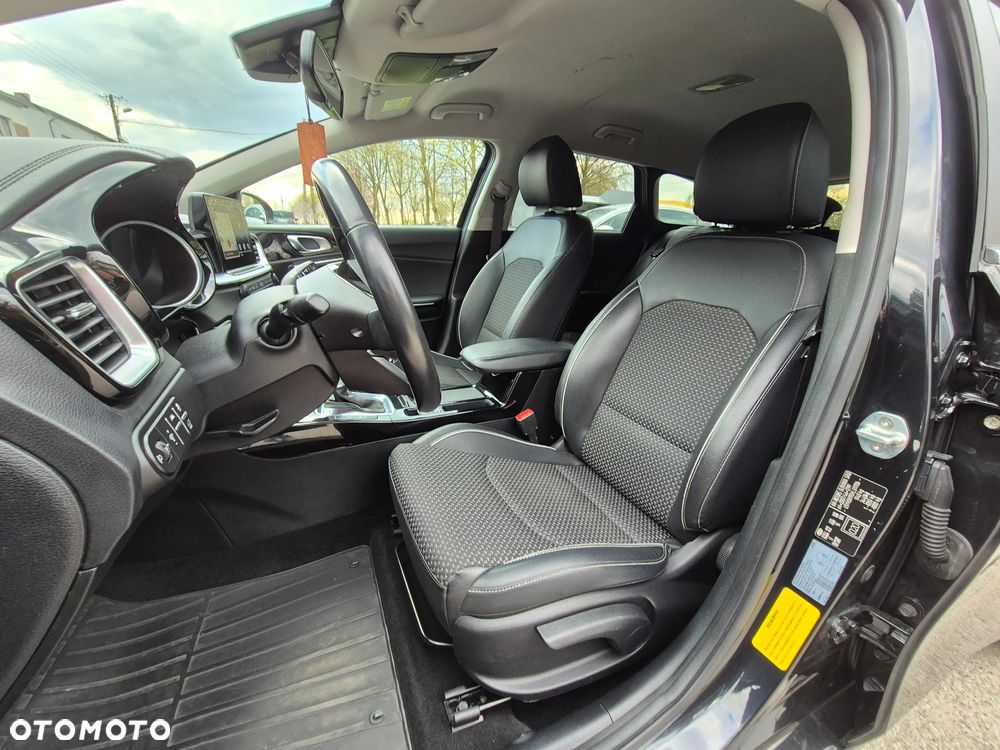Kia Ceed 1.6 CRDi DCT GT Line - 25