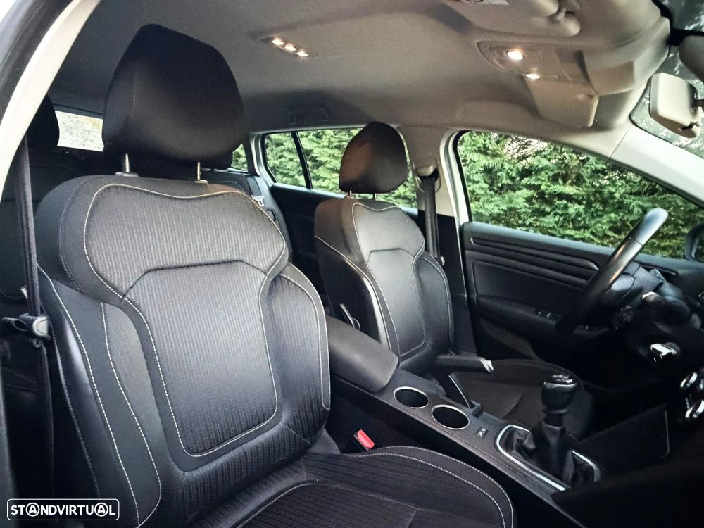 Renault Mégane Sport Tourer ENERGY dCi 110 INTENS - 13