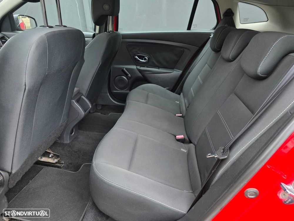 Renault Mégane 1.5 dCi Confort - 11