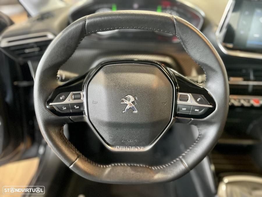 Peugeot 208 1.2 PureTech Active Pack - 12