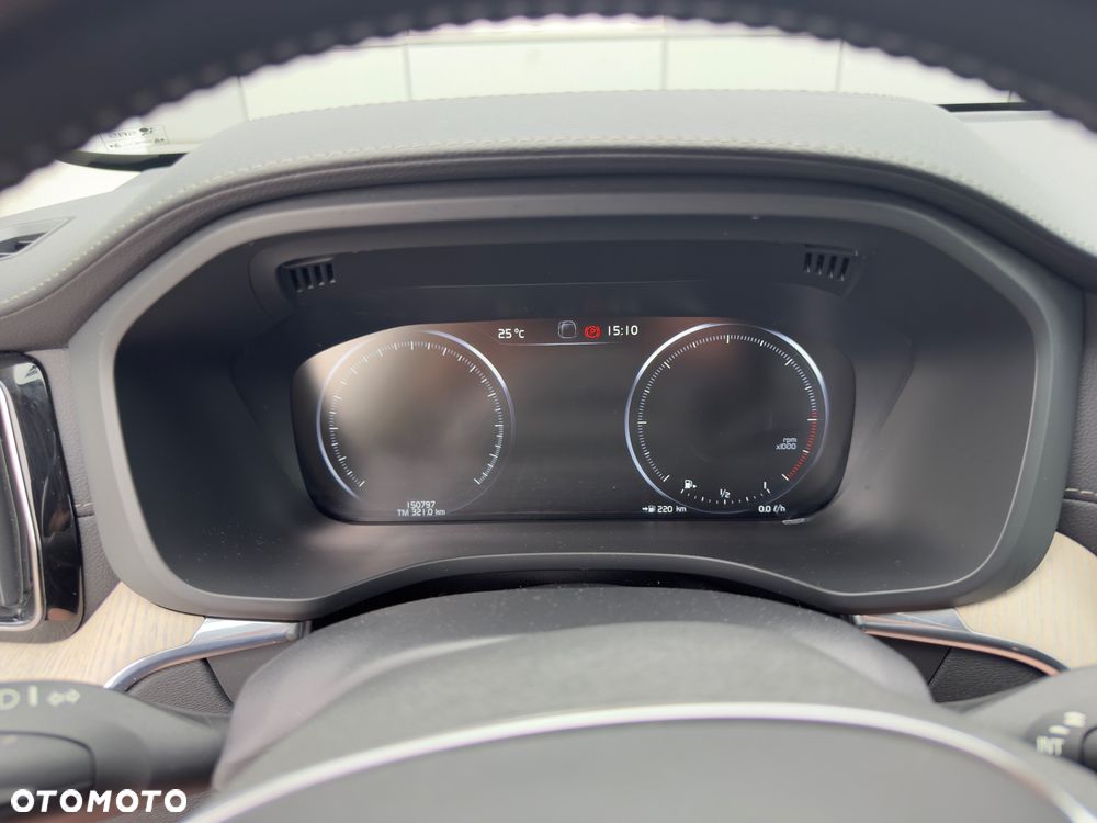 Volvo XC 60 B5 D AWD Inscription - 6