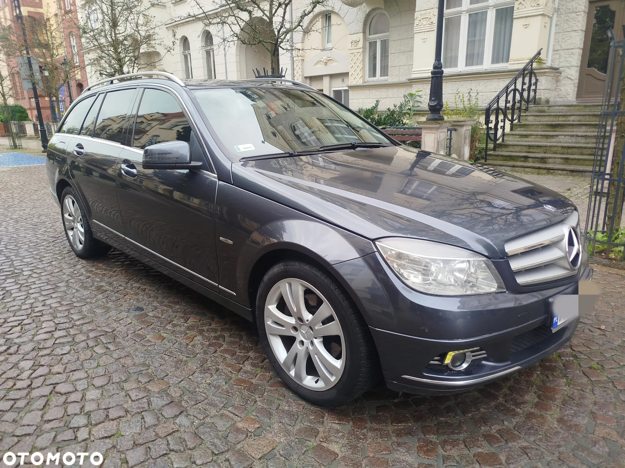 Mercedes-Benz Klasa C 220 T CDI DPF Automatik Avantgarde - 3
