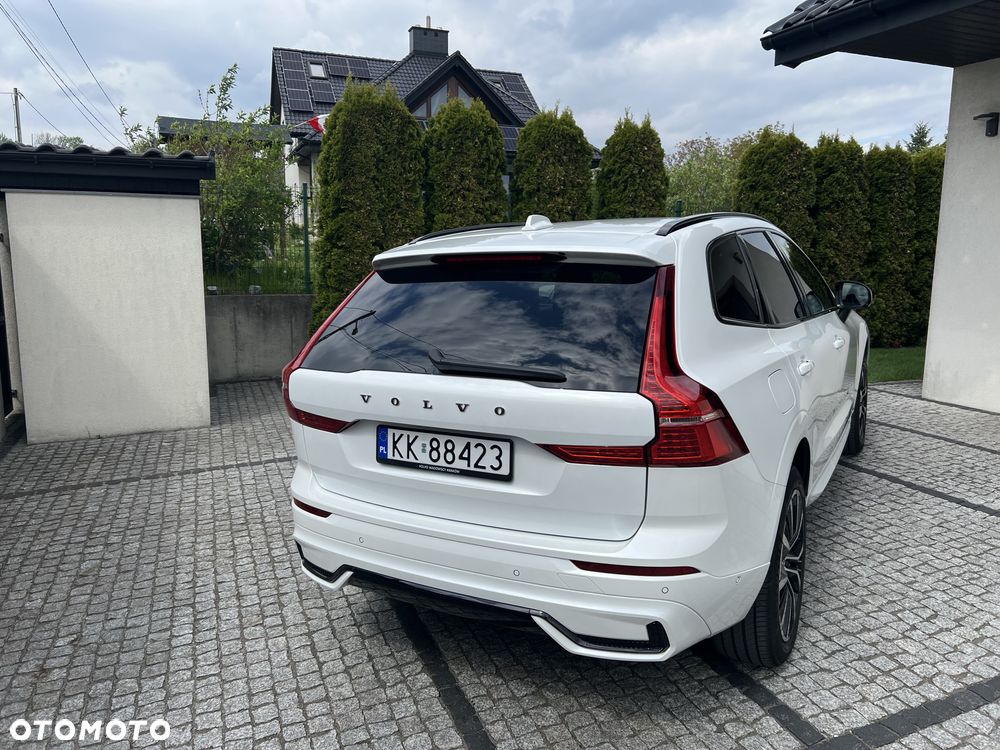 Volvo XC 60 B4 D AWD Plus Dark - 9