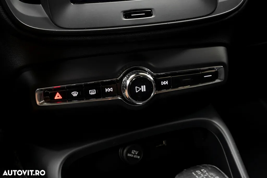 Volvo XC 40 D3 Momentum - 31