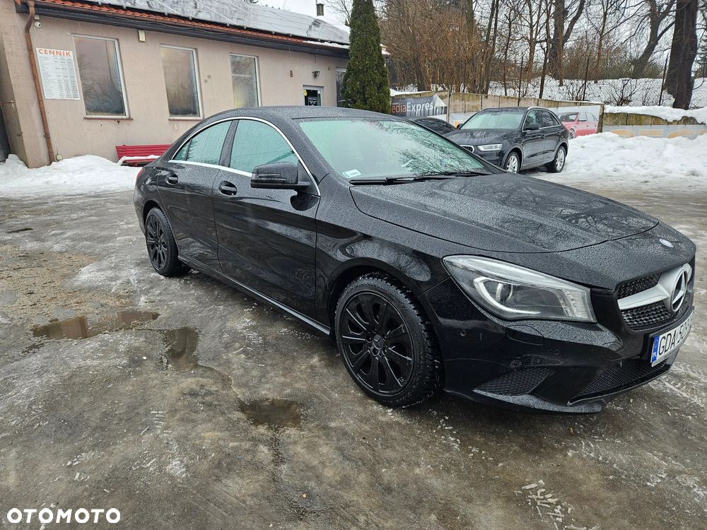 Mercedes-Benz CLA 180 7G-DCT - 1