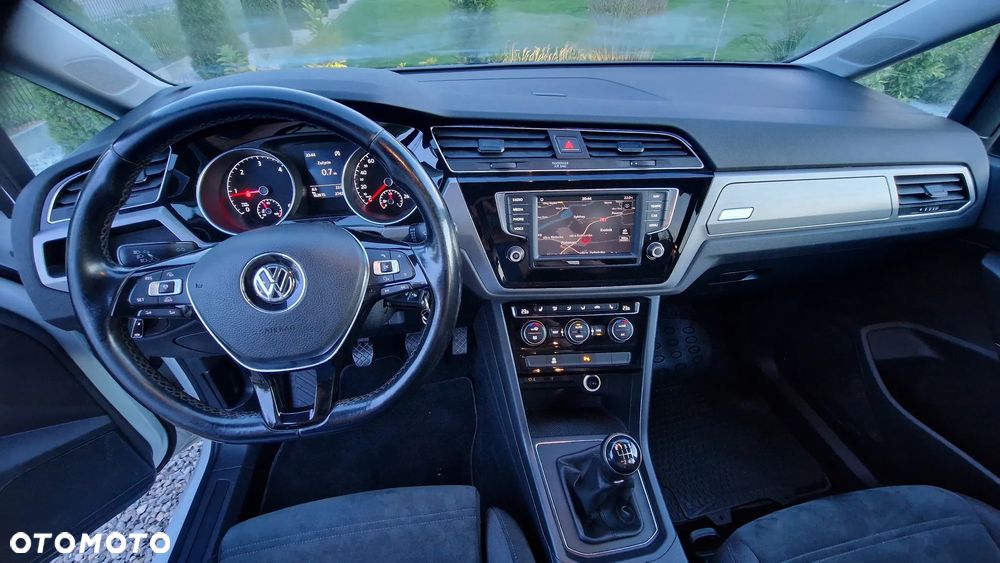 Volkswagen Touran 1.6 TDI SCR (BlueMotion Technology) Comfortline - 20