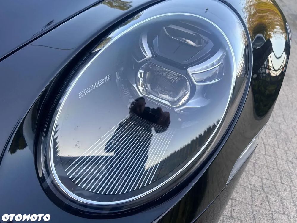 Porsche 911 Carrera 4S - 2