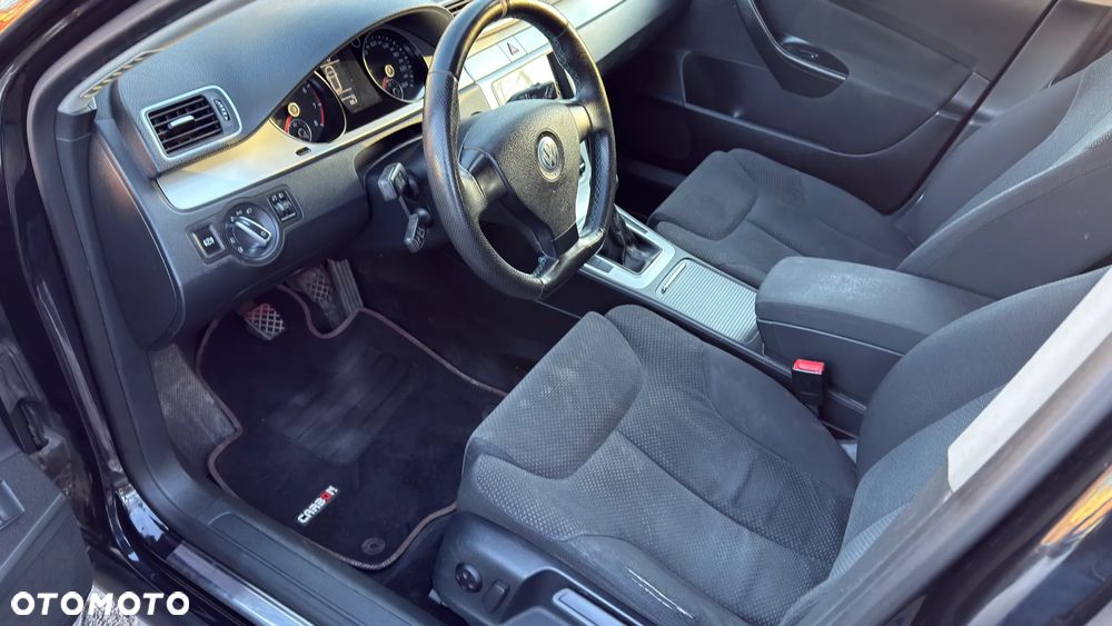 Volkswagen Passat 2.0 FSI Individual - 27