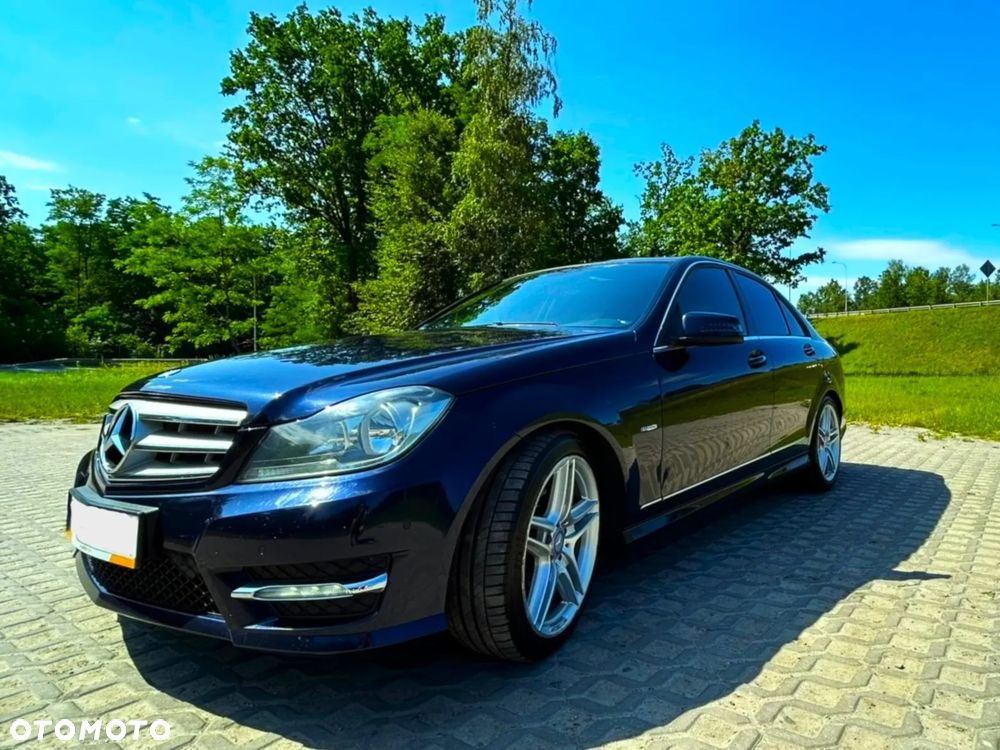 Mercedes-Benz Klasa C 200 CGI Automatik BlueEFFICIENCY Avantgarde - 4