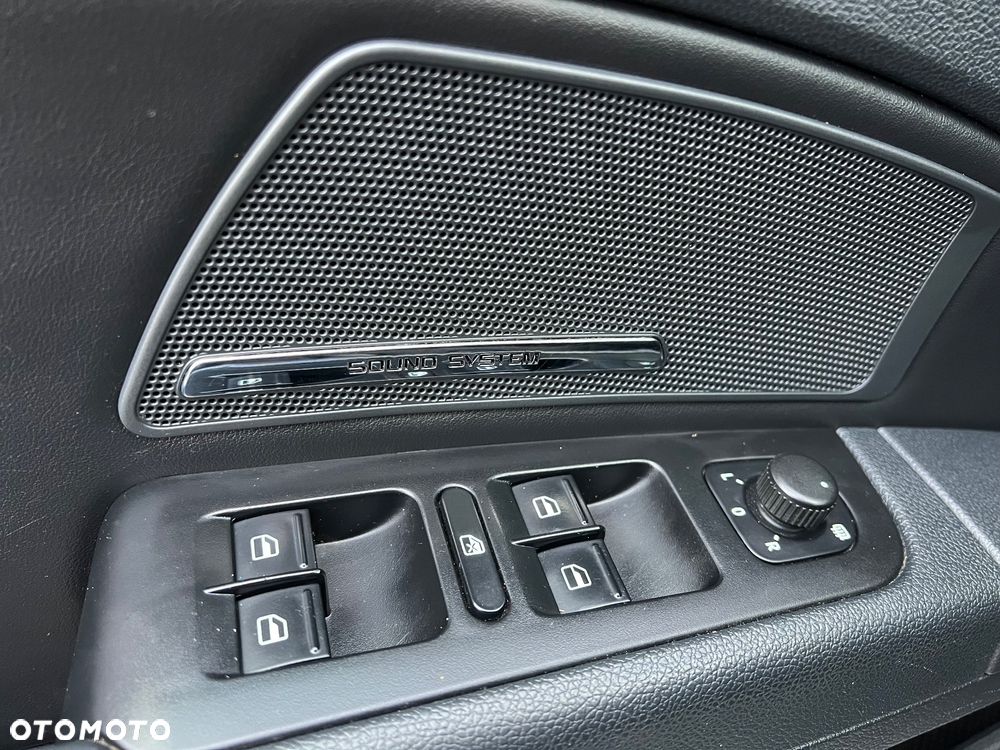 Skoda Superb 2.0 TDI DSG Elegance - 33