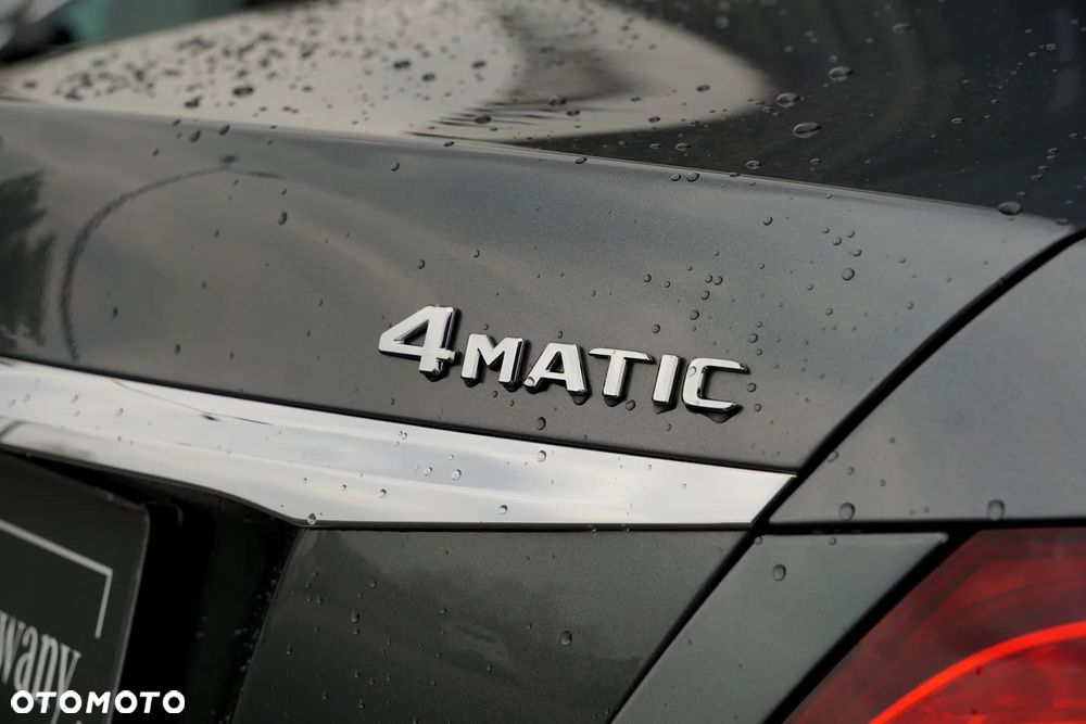 Mercedes-Benz Klasa E 220 d 4-Matic 9G-TRONIC - 14