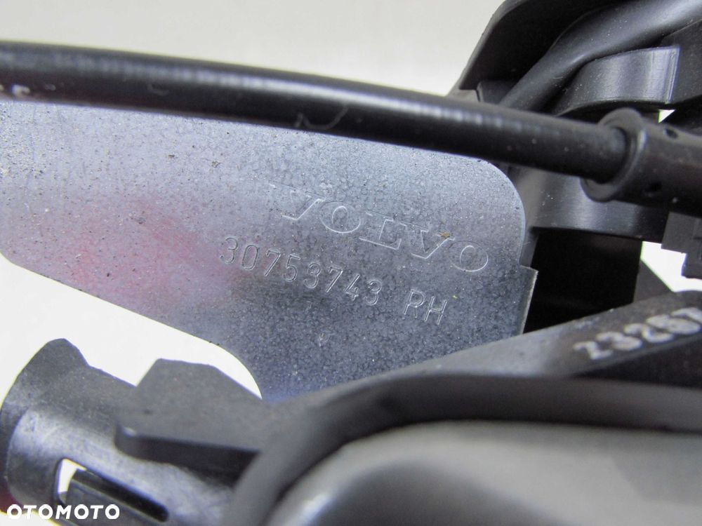 VOLVO KLAMKA ZEWNETRZNA UCHWYT PODSTAWA KASETA PRAWA KEYLESS TYL PRZOD 08663909 30753743 477 - 7