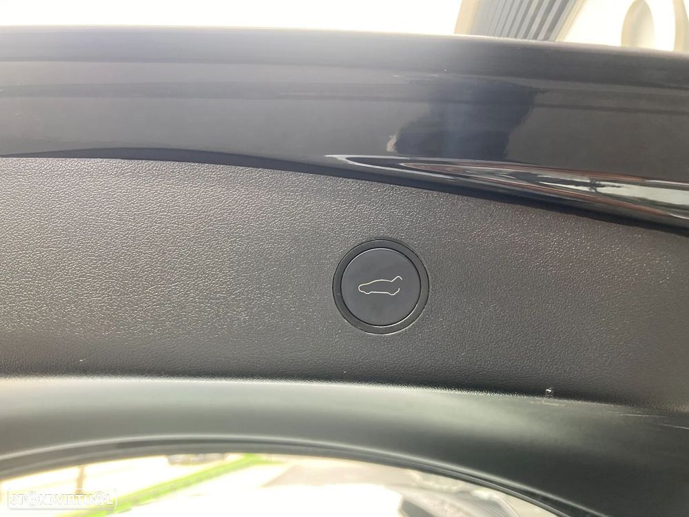 Tesla Model 3 RWD - 33