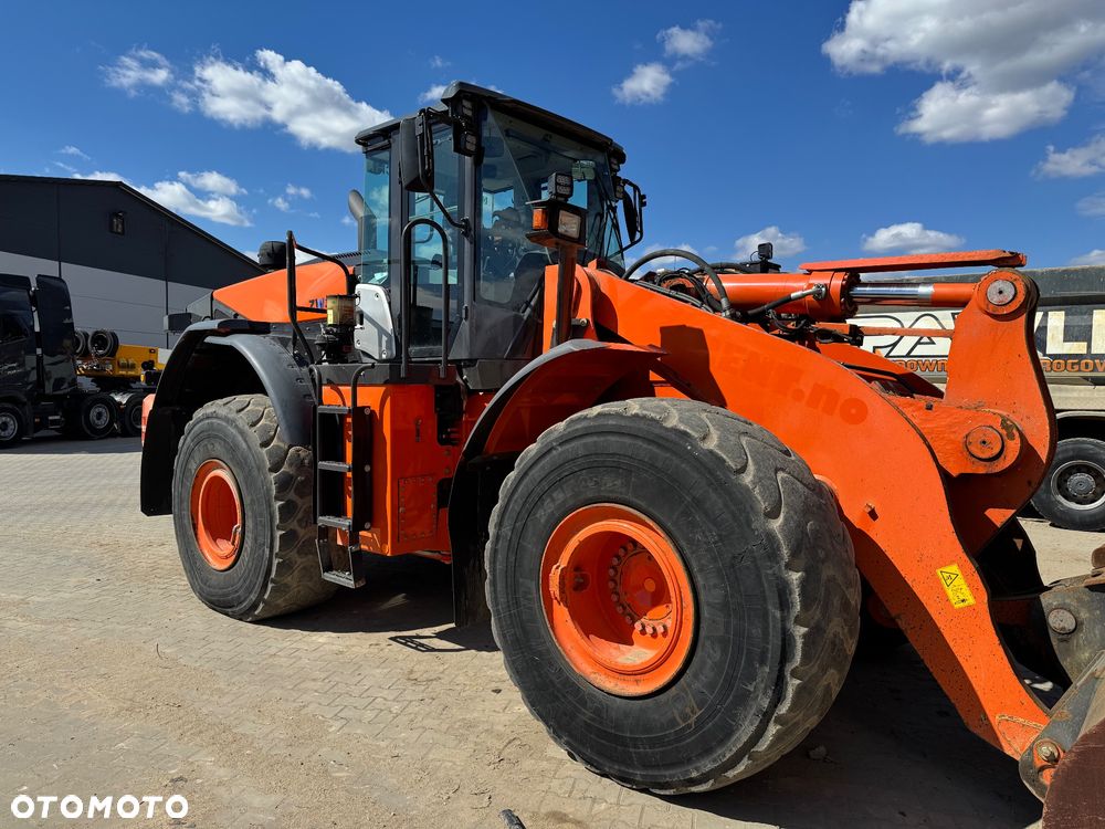 Hitachi ZW310-6 / 966M / 972M / L150 - 5