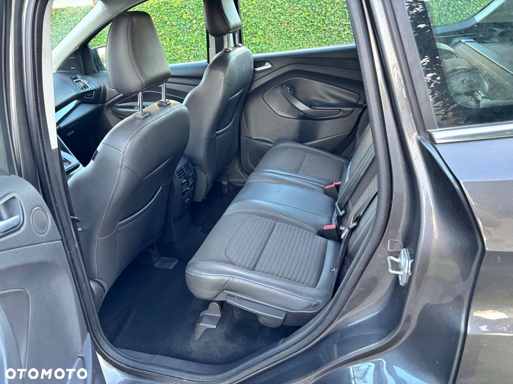 Ford Kuga 1.5 TDCi 2x4 Titanium - 10
