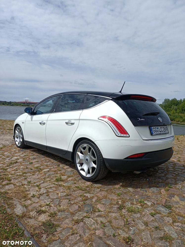 Lancia Delta 1.4 T-Jet 16v Oro - 6