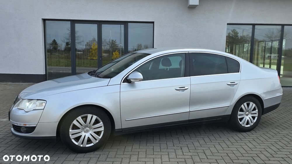 Volkswagen Passat 2.0 TDI Highline - 2