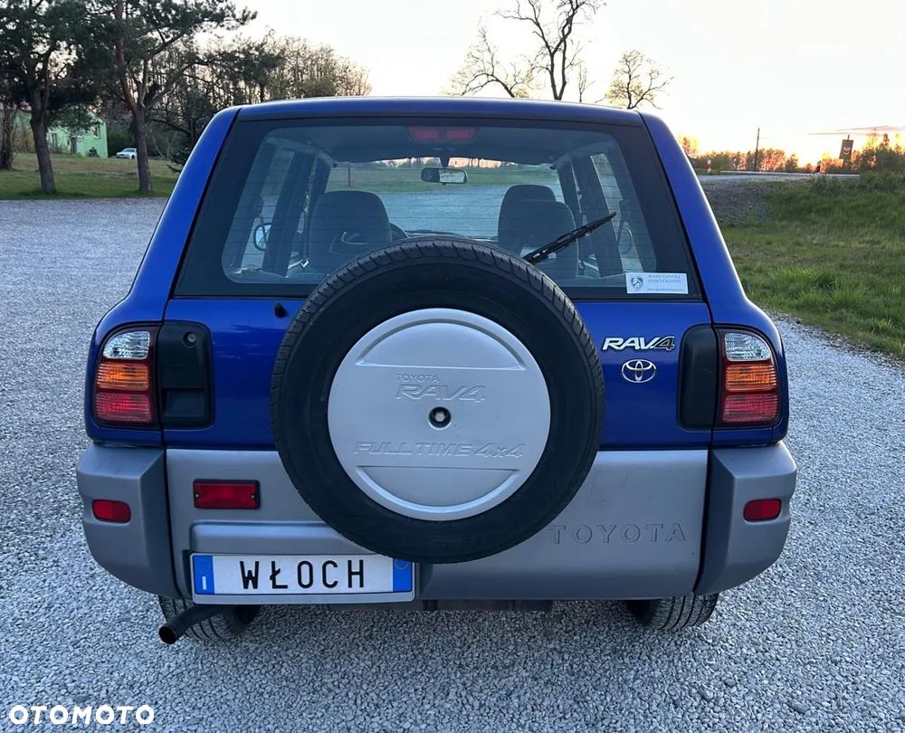 Toyota RAV4 - 21