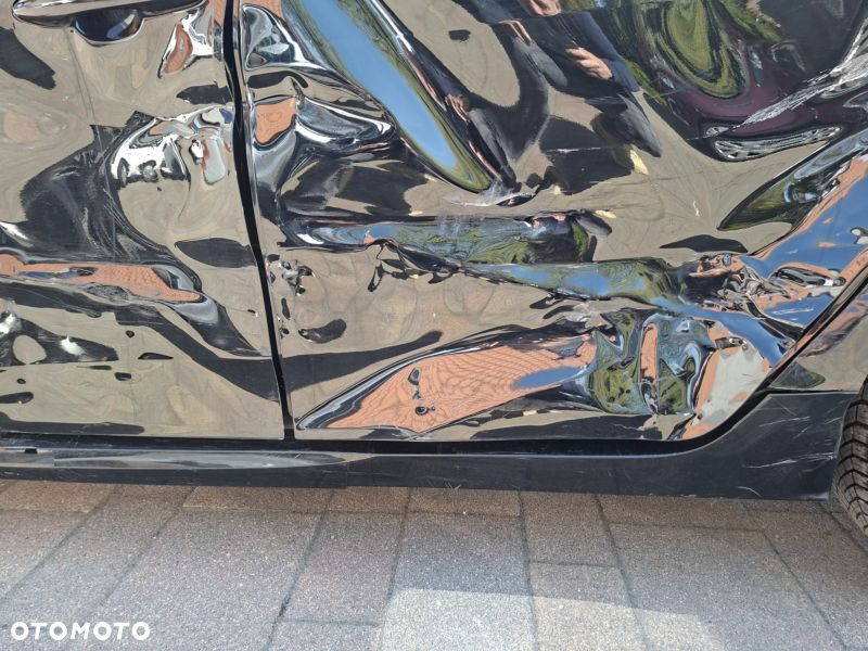 Toyota Prius (Hybrid) Executive - 10