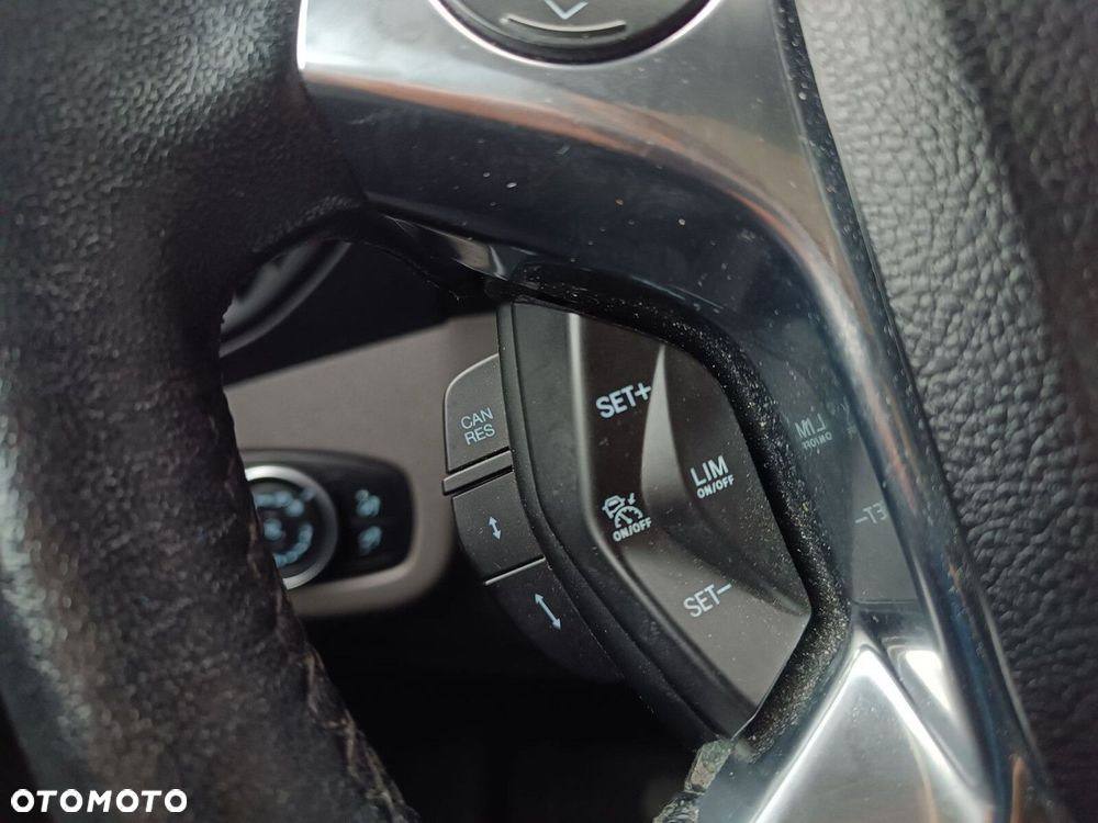 Ford Tourneo Connect Grand - 14