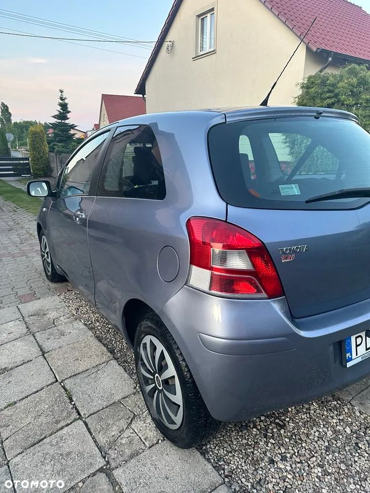 Toyota Yaris 1.4 D-4D Sol - 4
