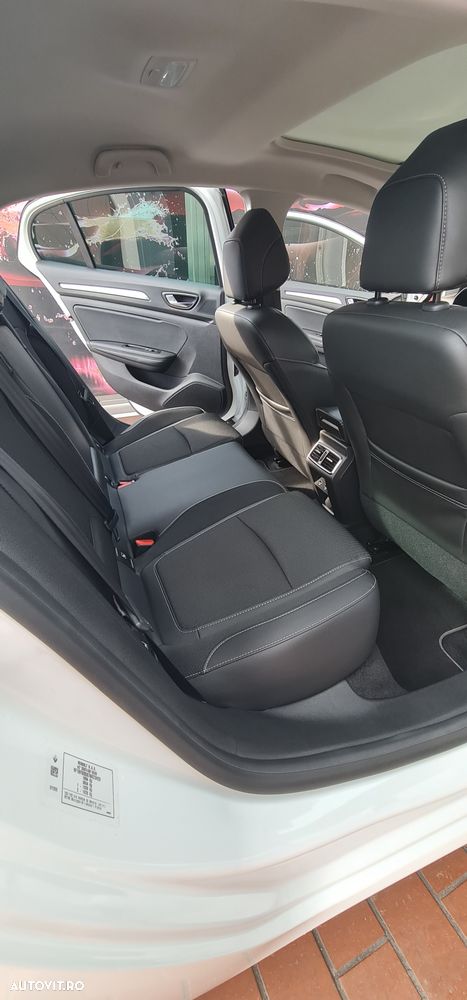 Renault Megane TCe GPF EDC Intens - 17