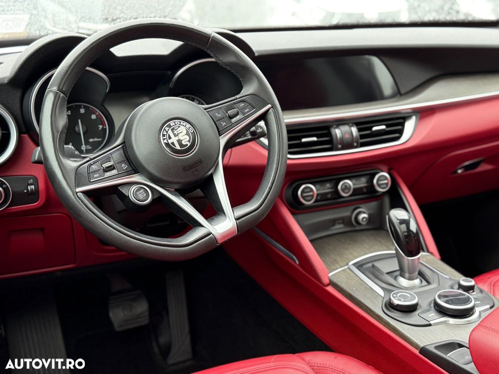 Alfa Romeo Stelvio 2.0 Turbo AWD AT8 Ti - 5
