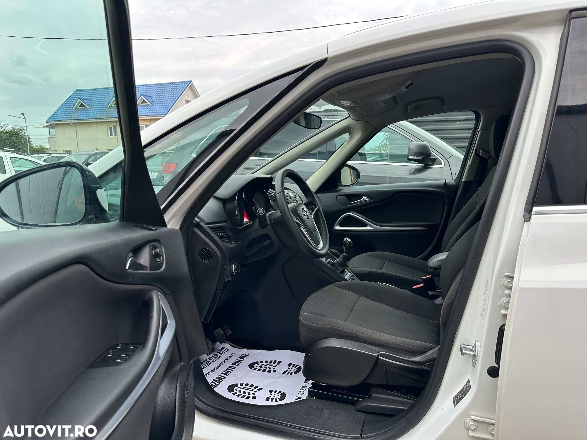 Opel Zafira Tourer 1.6 CDTI ECOTEC Start/Stop Cosmo - 9