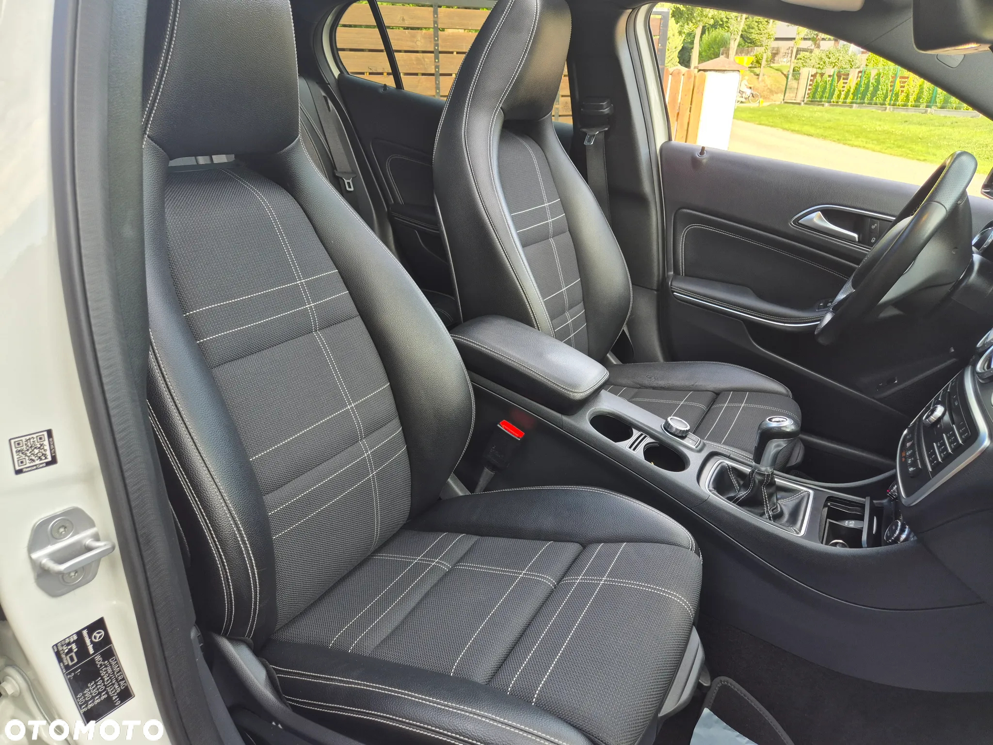 Mercedes-Benz GLA 200 UrbanStyle Edition - 12