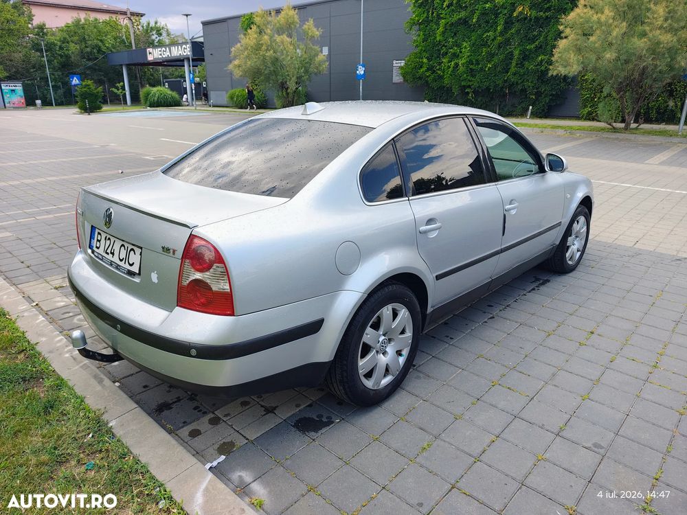Volkswagen Passat - 4