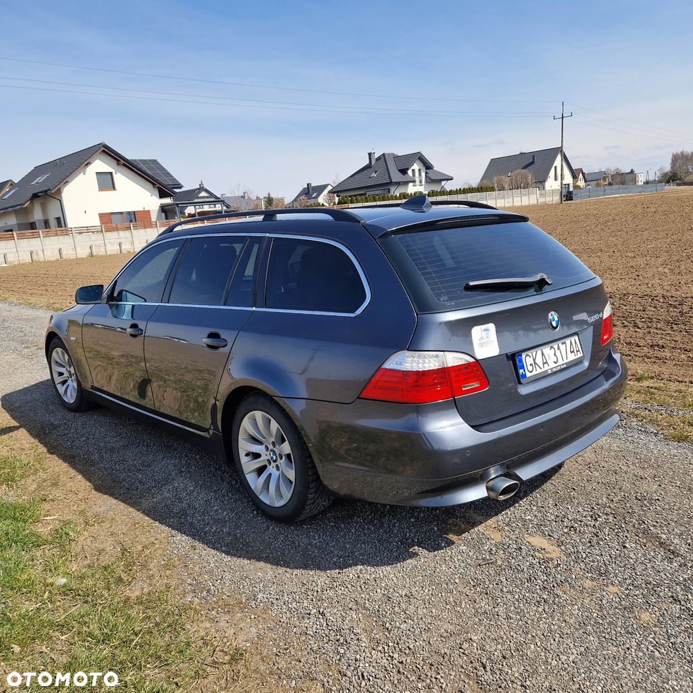 BMW Seria 5 520d - 5