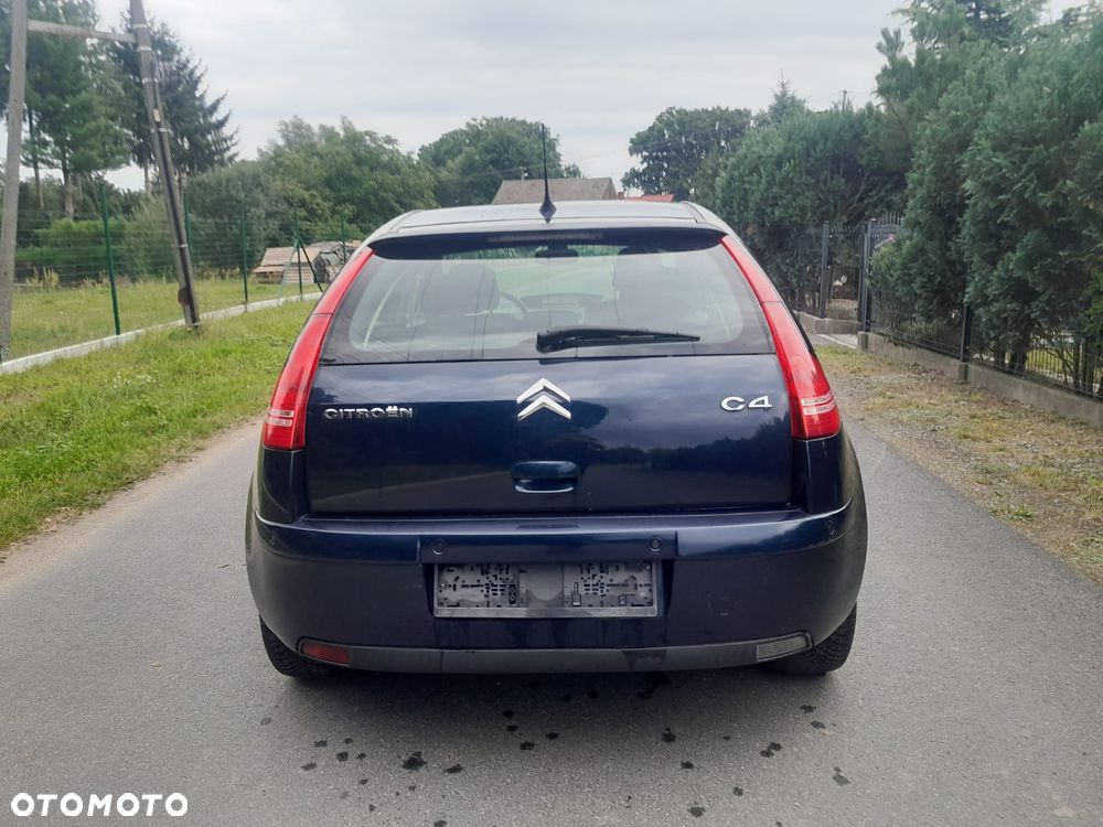 Citroën C4 1.6 16V Confort - 5