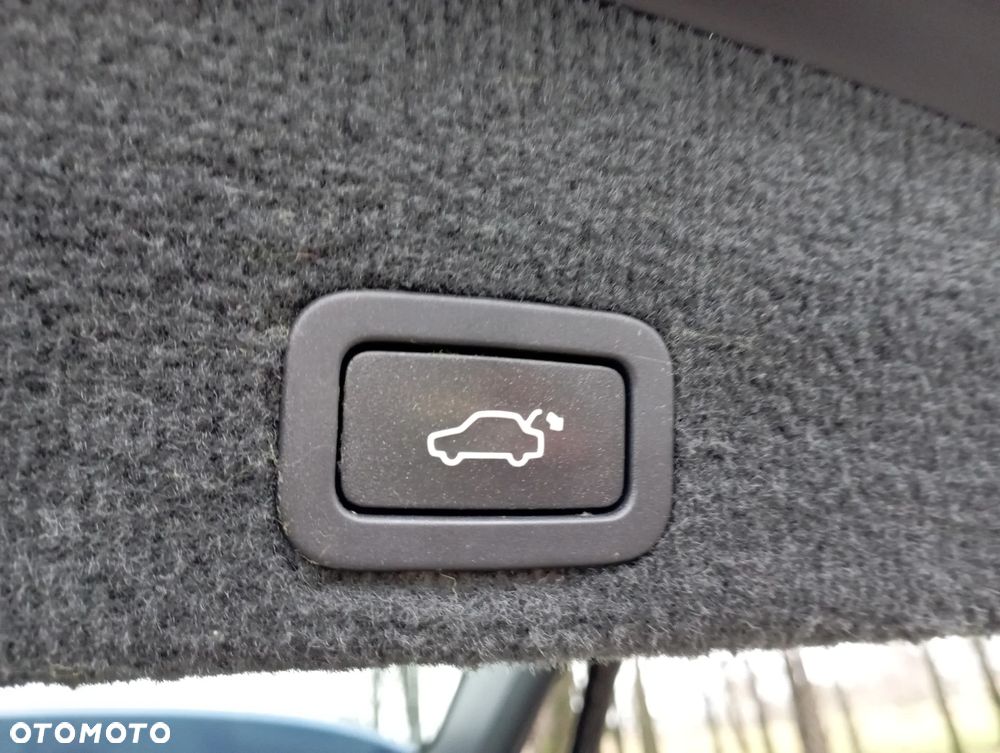 Volvo XC 60 D3 Geartronic Ocean Race - 36