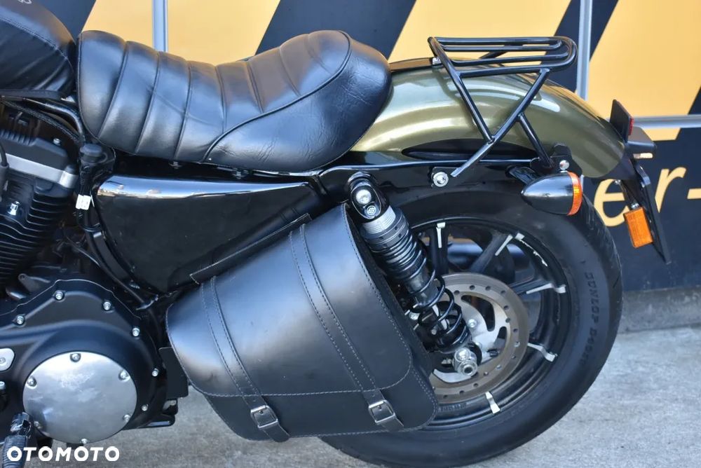 Harley-Davidson Sportster Iron 883 - 10