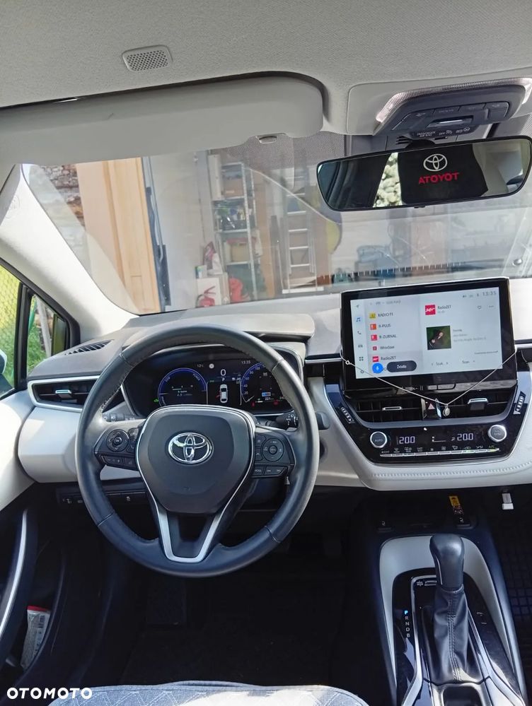 Toyota Corolla - 30