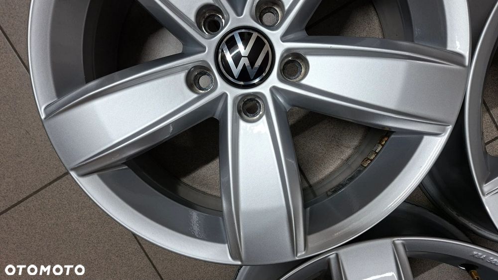 Felgi Aluminiowe 17 VW Passat B8 5x112 ET 41 Corvara - 12