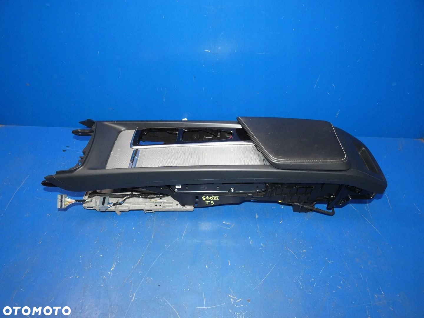 VOLVO S60 III V60 II TUNEL ŚRODKOWY PODŁOKIETNIK WERSJA ANGIELSKA - 3