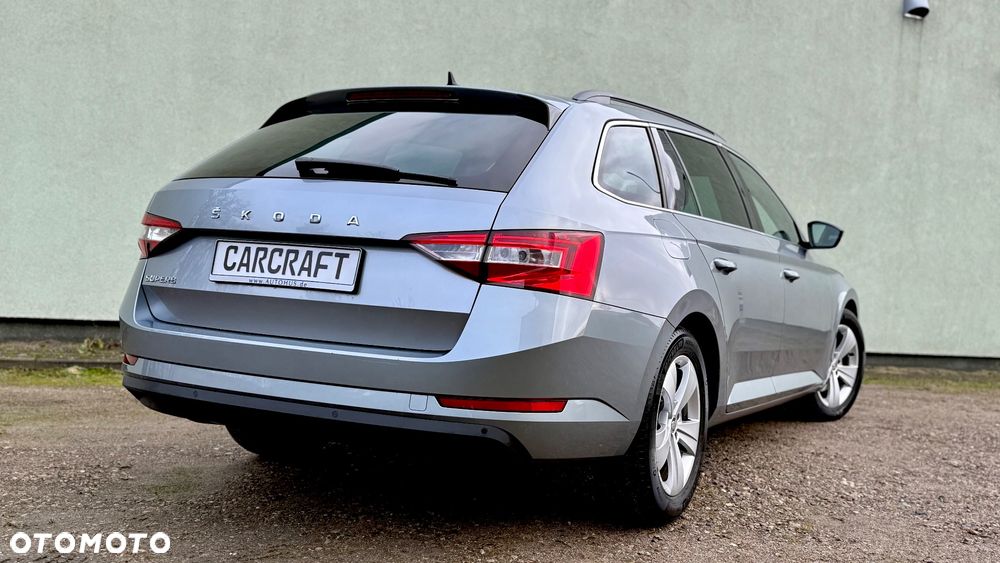 Skoda Superb 2.0 TDI DSG Premium Edition - 17