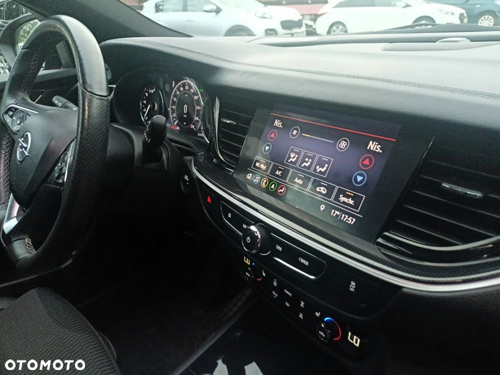 Opel Insignia - 24