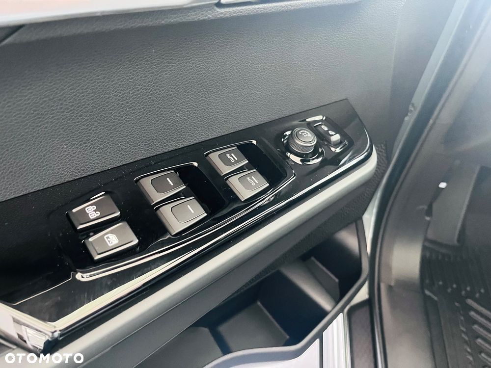 SsangYong/KGM Torres - 6